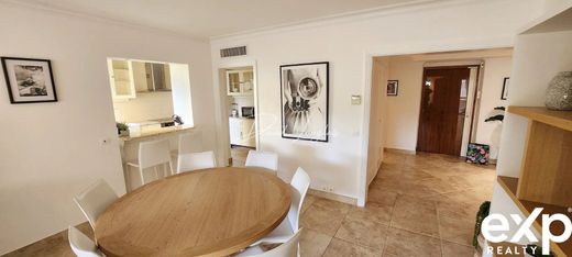 カンヌ, Alpes-Maritimesのアパートメント