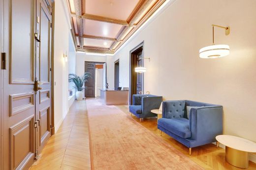 ‏משרד ב  Paris 08 Élysée, Paris