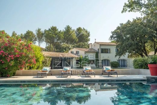 Πολυτελή κατοικία σε Pernes-les-Fontaines, Vaucluse