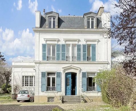 Maison de luxe à Chatou, Yvelines