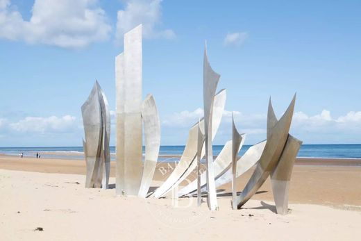 Casa di lusso a Saint-Laurent-sur-Mer, Calvados