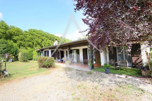 Luxury home in Pompertuzat, Upper Garonne