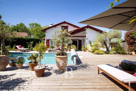Luxury home in Ascain, Pyrénées-Atlantiques