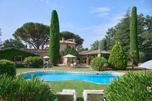 Luxus-Haus in Saint-Vallier-de-Thiey, Alpes-Maritimes