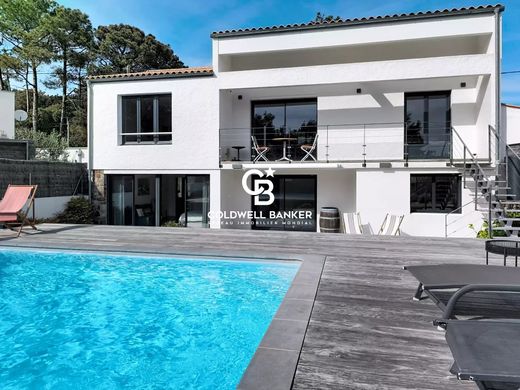 Casa di lusso a Les Sables-d'Olonne, Vandea
