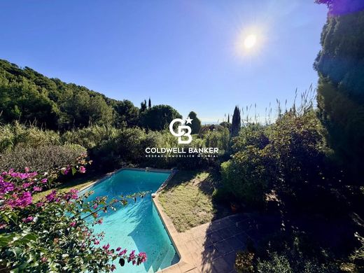 Πολυτελή κατοικία σε Carqueiranne, Var