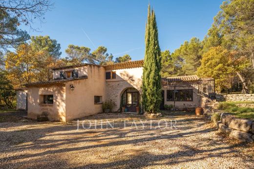 Luxe woning in Venelles, Bouches-du-Rhône