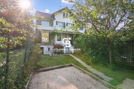 Πολυτελή κατοικία σε La Celle-Saint-Cloud, Yvelines