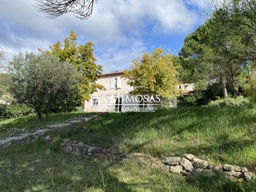 Villa en Bagnols-en-Forêt, Var