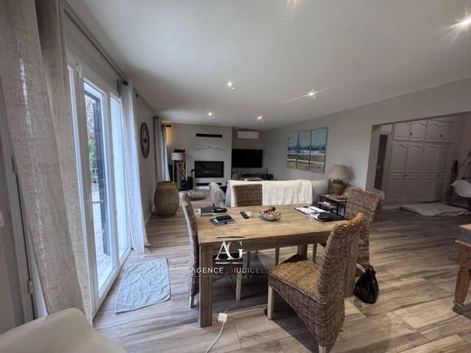 Villa in Prunelli-di-Fiumorbo, Upper Corsica