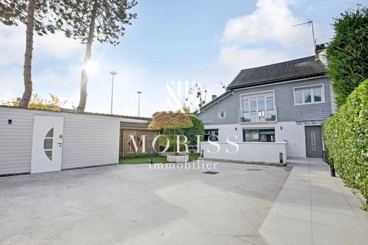 Luxury home in Joinville-le-Pont, Val-de-Marne