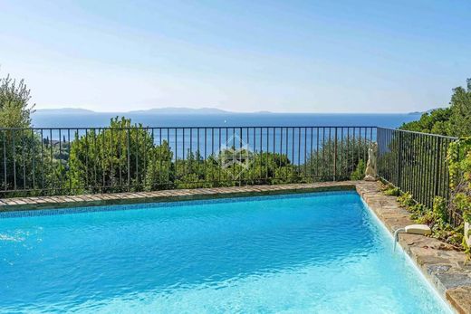 빌라 / Le Lavandou, Var