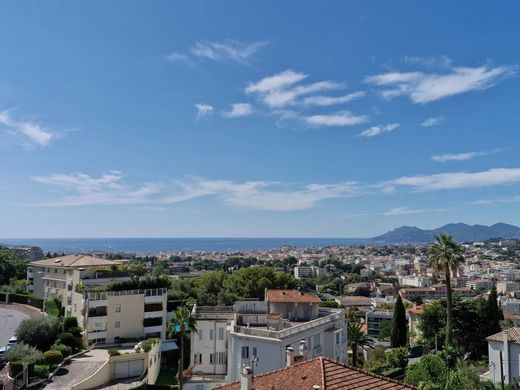 Apartment in Le Cannet, Alpes-Maritimes