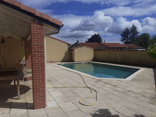 豪宅  Blagnac, Upper Garonne