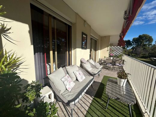 Appartement à Cagnes-sur-Mer, Alpes-Maritimes