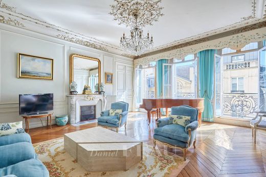 Apartment / Etagenwohnung in Provence-Opéra – Grands Boulevards, Paris