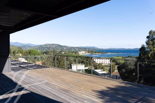 Apartment / Etagenwohnung in Porto-Vecchio, Südkorsika