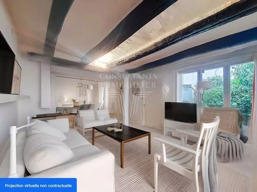 Apartment / Etagenwohnung in Tour Eiffel, Invalides – Ecole Militaire, Saint-Thomas d’Aquin, Paris