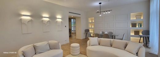 Apartment / Etagenwohnung in Nizza, Alpes-Maritimes