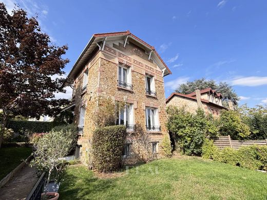 Maison de luxe à Chaville, Hauts-de-Seine