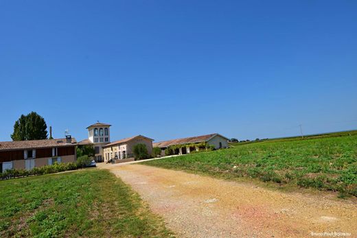 Sauternes, Girondeのカントリー風またはファームハウス