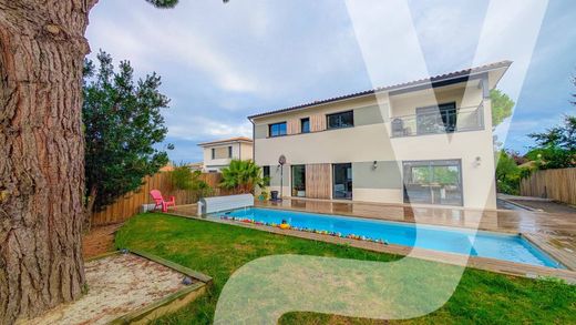 Maison de luxe à La Teste-de-Buch, Gironde