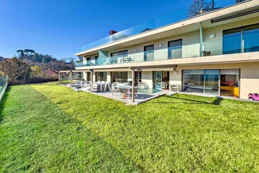 Apartment / Etagenwohnung in Lugano, Kanton Tessin