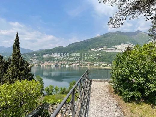 Villa - Bosisio Parini, Provincia di Lecco