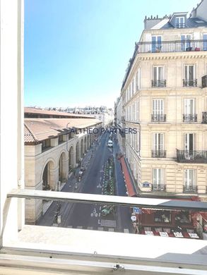Apartment / Etagenwohnung in Saint-Germain, Odéon, Monnaie, Paris