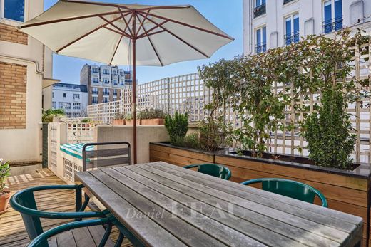 Apartament w Montmartre, Abbesses, Grandes-Carrières, Paris