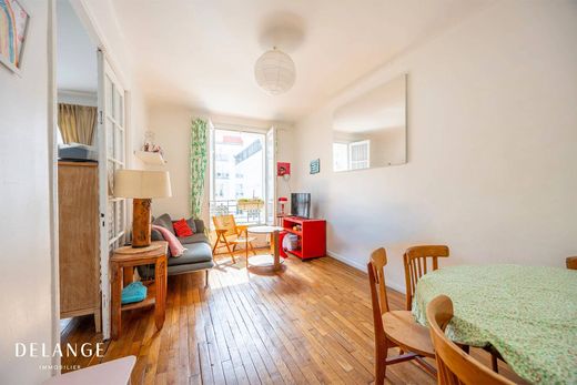 Apartment in Salpêtrière, Butte-aux-Cailles, Croulebarbe, Paris
