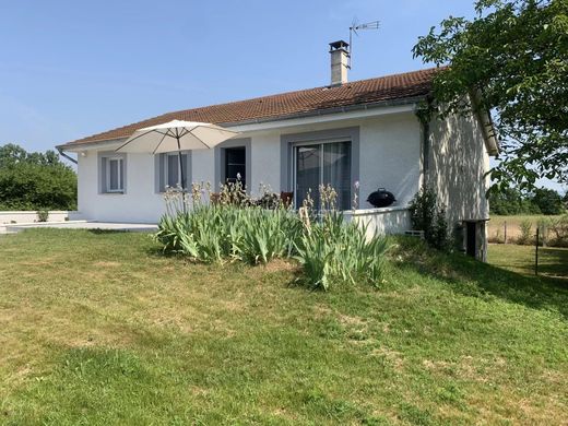 Luxury home in Salagnon, Isère