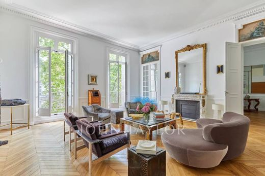 Apartment / Etagenwohnung in Champs-Elysées, Madeleine, Triangle d’or, Paris