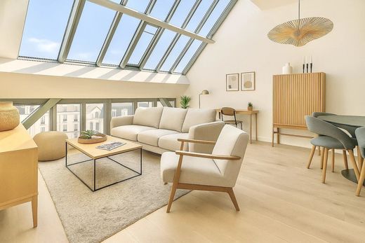 Apartment in La Muette, Auteuil, Porte Dauphine, Paris