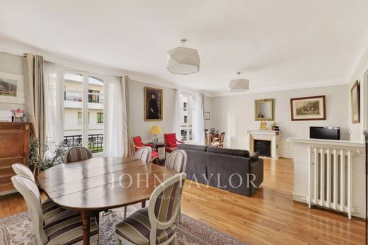 Apartment in La Muette, Auteuil, Porte Dauphine, Paris