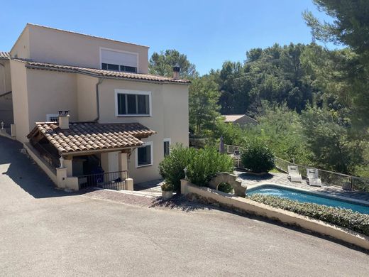Villa in Auriol, Bouches-du-Rhône