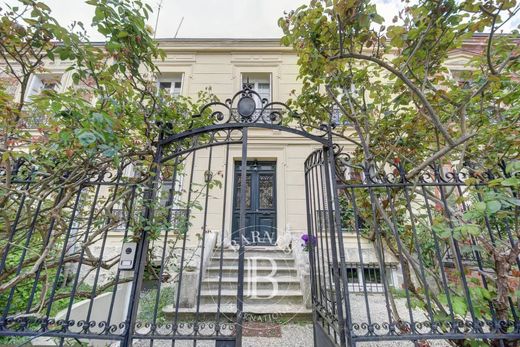 Luxury home in Versailles, Yvelines