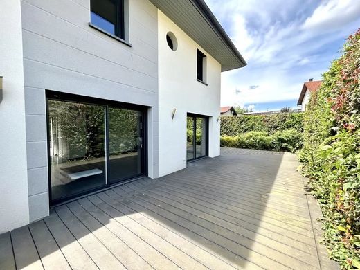 Luxury home in Épagny, Haute-Savoie