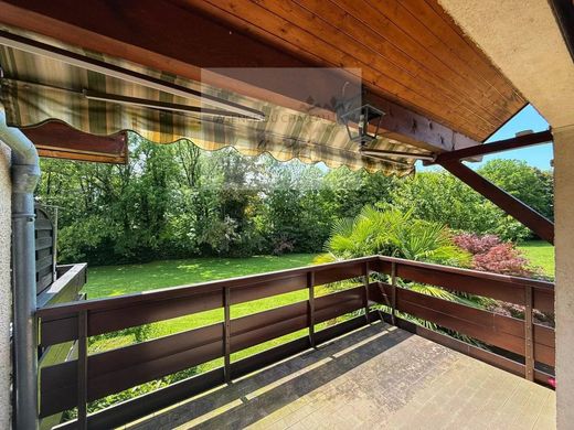 Appartement in Menthon-Saint-Bernard, Haute-Savoie