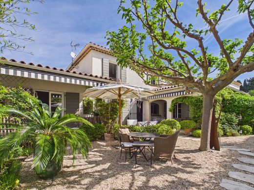 Luxus-Haus in Maussane-les-Alpilles, Bouches-du-Rhône