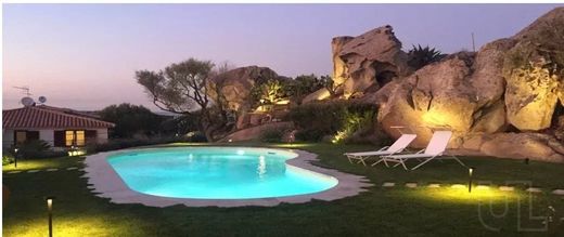 别墅  Porto Rotondo, 萨萨里省