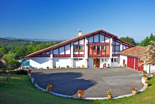 Luxury home in Mouguerre, Pyrénées-Atlantiques