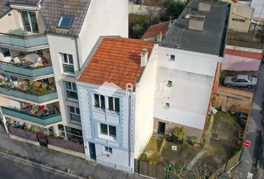 Luxus-Haus in Bagnolet, Seine-Saint-Denis