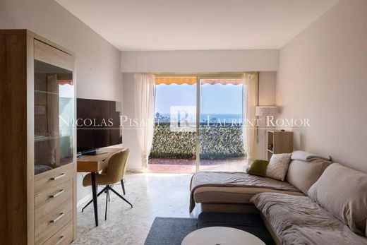 Apartment / Etagenwohnung in Beaulieu-sur-Mer, Alpes-Maritimes