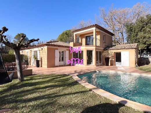 Luxury home in Camps-la-Source, Var