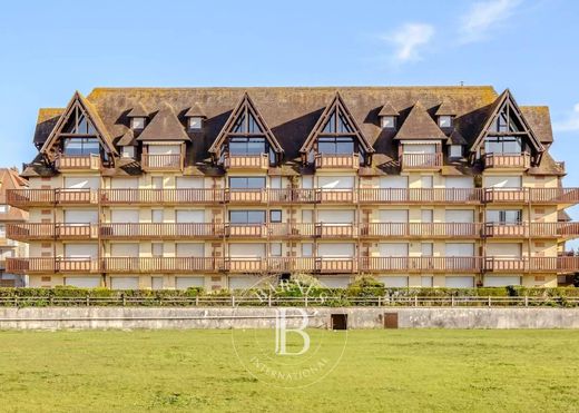 Apartment / Etagenwohnung in Deauville, Calvados