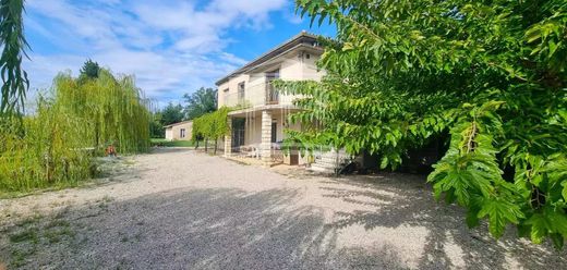 ‏בתי יוקרה ב  Sorgues, Vaucluse