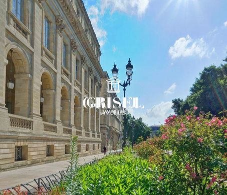 Apartment / Etagenwohnung in Bordeaux, Gironde