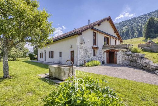 Luxus-Haus in Mijoux, Ain