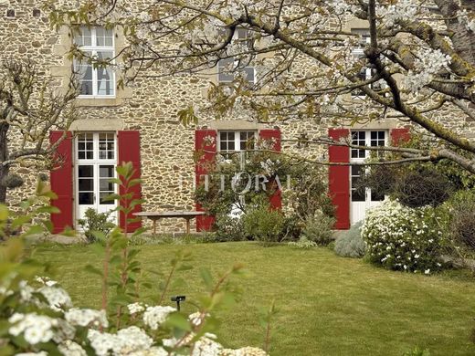 Palace in Saint-Suliac, Ille-et-Vilaine